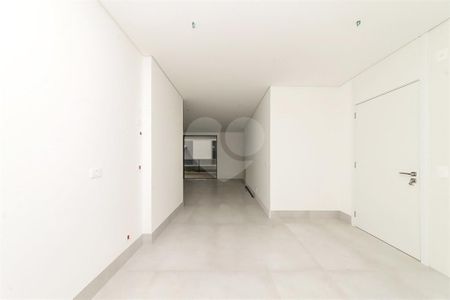 15_photo/94dce3ed43.0df7c710e480879e-ATLAS-cc57c830-c83e-4b8e-9af9-9d08d5e4a983.jpg de apartamento à venda com 3 quartos, 152m² em Bigorrilho, Curitiba