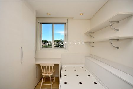 2_photo/94dce3ed8f.fef7d0cca23b67d0-ATLAS-7ec49cc2-d3e1-46a0-b349-9cd6b77b68e3.jpg de apartamento à venda com 3 quartos, 169m² em Bigorrilho, Curitiba