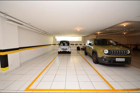 11_photo/94dce3ed8f.fef7d0cca23b67d0-ATLAS-8ad514c8-3535-49b2-ab7b-1b388d3f304e.jpg de apartamento à venda com 3 quartos, 169m² em Bigorrilho, Curitiba