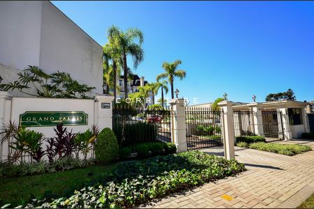 12_photo/94dce3ed8f.fef7d0cca23b67d0-ATLAS-c5cba1b0-16ce-40e8-868f-a453a8d51026.jpg de apartamento à venda com 3 quartos, 169m² em Bigorrilho, Curitiba