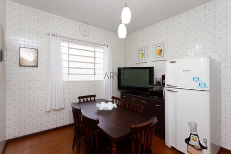 10_photo/94dce3edb7.ba3e4f1a03d92c8a-ATLAS-4f83fc0f-2e9c-4f60-a873-c51ba76d6cbe.jpg de casa à venda com 3 quartos, 195m² em Bigorrilho, Curitiba