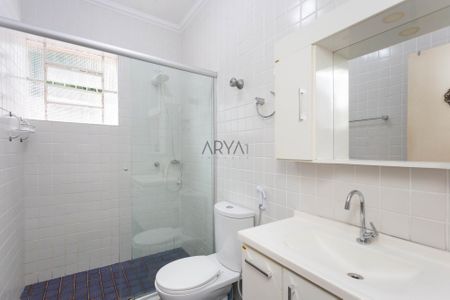 2_photo/94dce3edb7.ba3e4f1a03d92c8a-ATLAS-695f9af7-ef26-4861-8329-c70076360989.jpg de casa à venda com 3 quartos, 195m² em Bigorrilho, Curitiba
