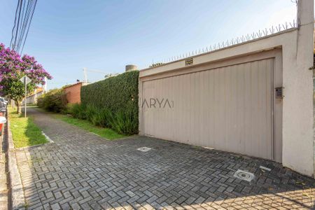 11_photo/94dce3edb7.ba3e4f1a03d92c8a-ATLAS-87fd84b3-6942-4929-9754-8df9b1f764ec.jpg de casa à venda com 3 quartos, 195m² em Bigorrilho, Curitiba