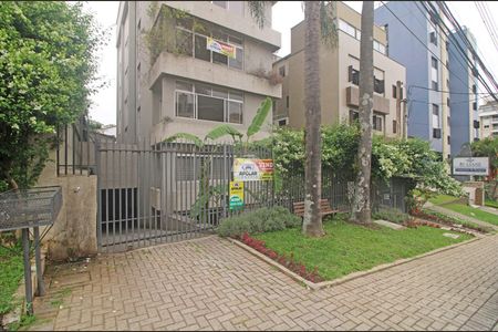 3_photo/94dce3eddd.130ac85c052a1581-ATLAS-3629e304-b112-4b9b-9622-fd20bd56e7eb.jpg de apartamento para alugar com 3 quartos, 168m² em Bigorrilho, Curitiba