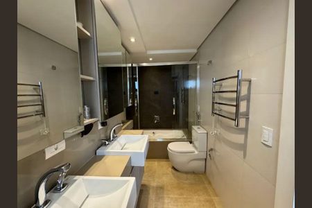 28_photo/94dce3ee05.f34b82a44adf642d-ATLAS-453983e7-9e87-4011-b5ff-ffd68fb4ebaa.jpg de apartamento à venda com 3 quartos, 185m² em Bigorrilho, Curitiba