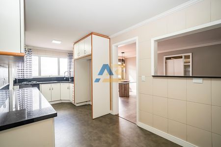 2_photo/94dce3ee3f.0677fa493c26e9cb-ATLAS-05aa1cba-81bd-427e-9b01-84333bcce4c5.jpg de apartamento à venda com 3 quartos, 125m² em Bigorrilho, Curitiba