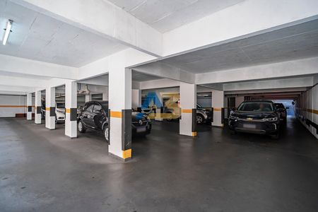 26_photo/94dce3ee3f.0677fa493c26e9cb-ATLAS-6afeb1e2-b94a-43e9-9ed9-0ffad0e41f80.jpg de apartamento à venda com 3 quartos, 125m² em Bigorrilho, Curitiba