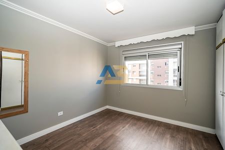 18_photo/94dce3ee3f.0677fa493c26e9cb-ATLAS-7159df70-47e6-4d83-8ef3-722f0d55965d.jpg de apartamento à venda com 3 quartos, 125m² em Bigorrilho, Curitiba