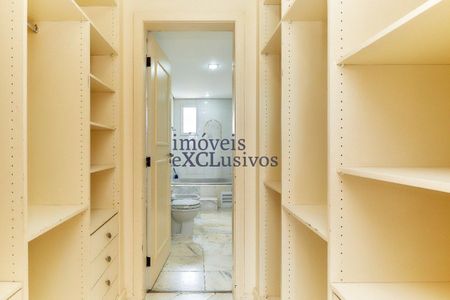 8_photo/94dce3ee45.4c81b0e43f9549c0-ATLAS-7f08b532-e1a3-4c67-b2d9-79ae48dc504d.jpg de apartamento para alugar com 3 quartos, 167m² em Bigorrilho, Curitiba