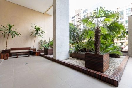 3_photo/94dce3ee47.5bd95c39bd7ad3b9-ATLAS-47c7a74d-7fce-48a8-a43c-2b64c670243f.jpg de apartamento para alugar com 2 quartos, 106m² em Bigorrilho, Curitiba