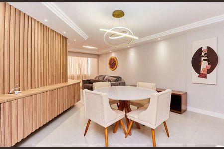 5_photo/94dce3ee47.dc2f81502f5c61b8-ATLAS-143d516d-e260-4e6c-adb4-1fe52550efb4.jpg de apartamento para alugar com 2 quartos, 117m² em Bigorrilho, Curitiba