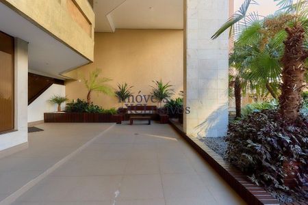 42_photo/94dce3ee47.dc2f81502f5c61b8-ATLAS-2aa8d93b-8fd5-4419-a181-36d6303daba2.jpg de apartamento à venda com 2 quartos, 117m² em Bigorrilho, Curitiba