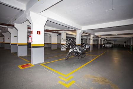 28_photo/94dce3ee57.7fbe04317b7c9da7-ATLAS-7ed1f5eb-60f7-4c64-b47e-a26a22d82ecc.jpg de apartamento à venda com 3 quartos, 102m² em Bigorrilho, Curitiba