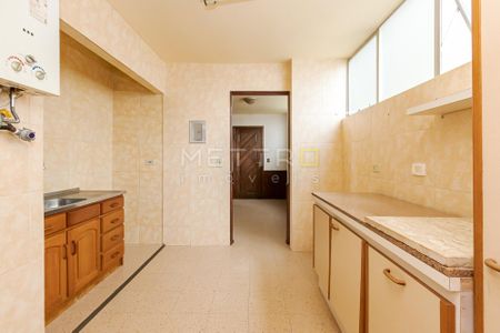 31_photo/94dce3ee5d.8358288f98135e0a-ATLAS-bd8b3730-7294-4d28-bb13-3017b2bc9ef1.jpg de apartamento à venda com 3 quartos, 107m² em Bigorrilho, Curitiba