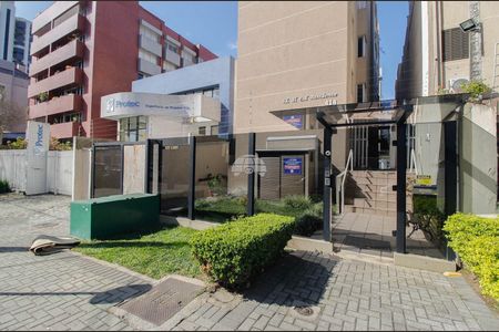 2_photo/94dce3ee7f.cc9fa5e05c812d87-ATLAS-3c7e390b-91e6-4b93-8217-98d23b8be2c6.jpg de apartamento para alugar com 1 quarto, 19m² em Champagnat, Curitiba