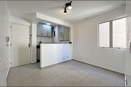4_photo/94dce3ee7f.cc9fa5e05c812d87-ATLAS-c7cf9469-dbd5-4671-aae2-27705018153e.jpg de apartamento para alugar com 1 quarto, 19m² em Champagnat, Curitiba