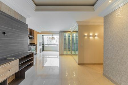 1_photo/94dce3ee83.5a9aab658eed6016-ATLAS-b34f7f0a-86a6-4e11-a2ee-3d3ea0bc5163.jpg de apartamento à venda com 2 quartos, 67m² em Bigorrilho, Curitiba