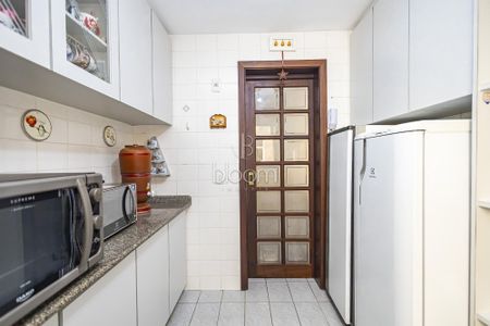 22_photo/94dce3ee9f.0ce26a2ad405f7d1-ATLAS-d5f61598-41e7-40fb-97bd-250e07f847dc.jpg de apartamento à venda com 3 quartos, 84m² em Bigorrilho, Curitiba