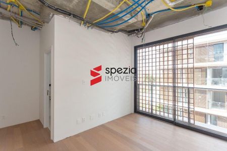 18_photo/94dce3eeb9.15238d620695fa64-ATLAS-b5bf75e9-4656-49e7-bff2-ae70453bc43e.jpg de apartamento à venda com 3 quartos, 217m² em Bigorrilho, Curitiba