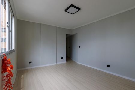 11_photo/94dce3eecb.7feb8c7b8b479cb0-ATLAS-46e4b1ed-8d9a-4ad9-9197-443b4d254bc3.jpg de apartamento à venda com 1 quarto, 40m² em Bigorrilho, Curitiba