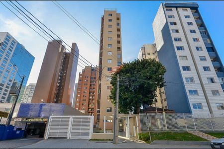 4_photo/94dce3eecb.f26a2adf517e817f-ATLAS-b94c5f52-70b2-4e65-b3b9-f06032a11edd.jpg de apartamento à venda com 2 quartos, 54m² em Bigorrilho, Curitiba