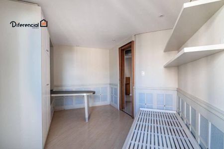 14_photo/94dce3eecf.2a2a0809f48498fb-ATLAS-7cd4d2f1-d200-45c5-985b-50e9418db8a6.jpg de apartamento à venda com 3 quartos, 130m² em Bigorrilho, Curitiba