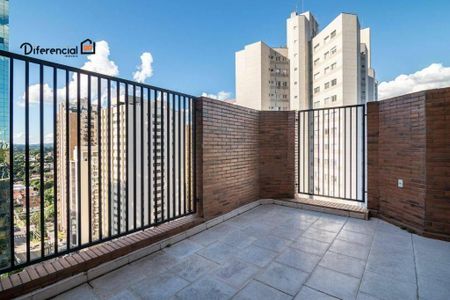 10_photo/94dce3eecf.2a2a0809f48498fb-ATLAS-c8cb09c6-a3f3-4490-9c78-e9e77575c266.jpg de apartamento à venda com 3 quartos, 130m² em Bigorrilho, Curitiba