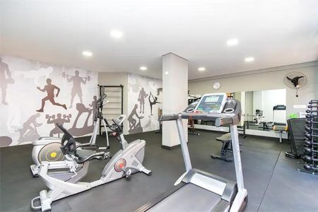 7_photo/94dce3eecf.2a2a0809f48498fb-ATLAS-db3d94e3-0c81-4fc1-8725-434b14e3e669.jpg de apartamento à venda com 2 quartos, 85m² em Bigorrilho, Curitiba