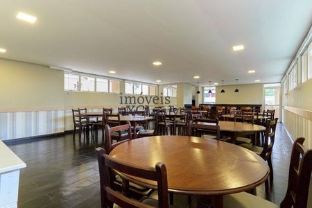 4_photo/94dce3eeed.21b82dd0b136b59b-ATLAS-59e8e303-5fdf-4562-b5ed-e33079275a74.jpg de apartamento para alugar com 3 quartos, 188m² em Bigorrilho, Curitiba