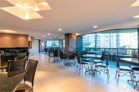 8_photo/94dce3eef5.ccfee957a0edc138-ATLAS-3a806815-b03f-4319-9de1-1e93dc2b41f6.jpg de apartamento à venda com 4 quartos, 167m² em Bigorrilho, Curitiba