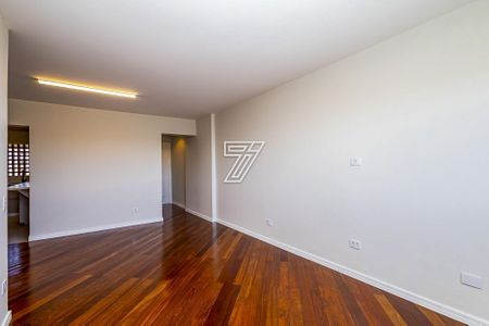 5_photo/94dce3ef0d.f5dc6c9b736ebd3f-ATLAS-aa0b701e-4294-458d-9a3a-7f3fb1c8b202.jpg de apartamento à venda com 3 quartos, 102m² em São Francisco, Curitiba