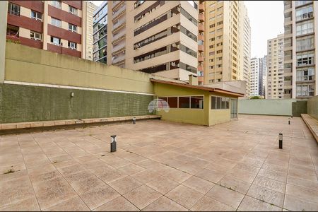 17_photo/94dce3ef19.53ea85bd12be8aa5-ATLAS-76fa4b3e-5387-450b-b362-bfa07f4eb51a.jpg de apartamento à venda com 2 quartos, 81m² em Bigorrilho, Curitiba