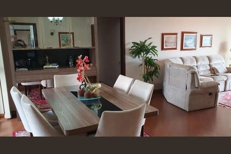 10_photo/94dce3ef37.007b93c28ba5f4dd-ATLAS-c643f13d-d39d-4dbb-8589-5c0ff7e0c037.jpg de apartamento à venda com 4 quartos, 250m² em Bigorrilho, Curitiba