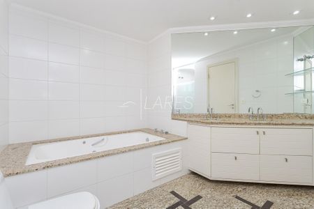 21_photo/94dce3efa1.758b6e1955474fb9-ATLAS-e2cf66ff-d9b5-486a-b6b4-9fddfcf9a884.jpg de apartamento à venda com 3 quartos, 176m² em São Francisco, Curitiba