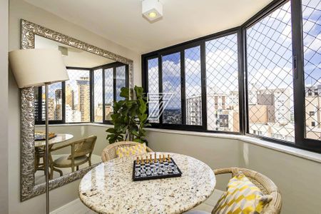 19_photo/94dce3efd5.0a39a9012c95c956-ATLAS-23c372e9-b964-4e72-b807-45caaf02e612.jpg de apartamento à venda com 4 quartos, 218m² em Bigorrilho, Curitiba