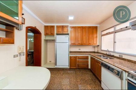 8_photo/94dce3f02b.ea3ab470d954cc61-ATLAS-45bdd19d-8d3e-4af0-acd7-3a43efce5214.jpg de apartamento para alugar com 5 quartos, 331m² em Champagnat, Curitiba