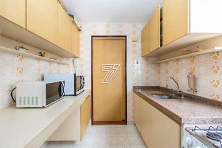 6_photo/94dce3f037.00cea6499815bfcf-ATLAS-267fbf31-9942-4715-bc84-fe032a92bdf2.jpg de apartamento à venda com 3 quartos, 92m² em Champagnat, Curitiba