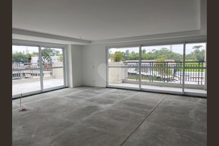 30_photo/94dce3f08d.0e2ab5f90b6f9ba2-ATLAS-142001d5-11f4-421a-a7c0-ea11fa610c58.jpg de apartamento à venda com 3 quartos, 209m² em Mercês, Curitiba