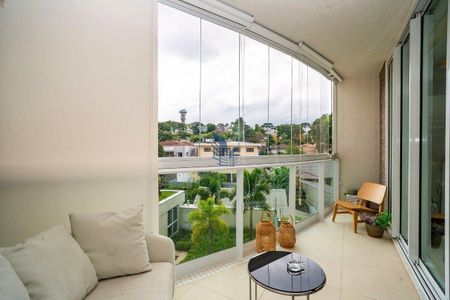 2_photo/94dce3f0c7.806d4eb6cb56ab91-ATLAS-5d824d7a-5e75-48a9-842e-1b01a34ad70e.jpg de apartamento à venda com 3 quartos, 200m² em Mercês, Curitiba