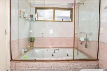 4_photo/94dce3f0ef.299544d2c7c6c8c5-ATLAS-65b0b1cf-6eb4-47eb-b95d-ec4735c386c1.jpg de apartamento à venda com 3 quartos, 214m² em Champagnat, Curitiba