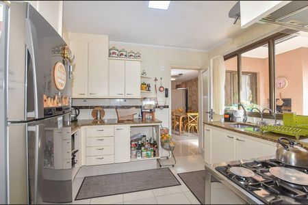 6_photo/94dce3f0ef.299544d2c7c6c8c5-ATLAS-dad31754-5a2b-494c-b342-13eb7e3dbcd8.jpg de apartamento à venda com 3 quartos, 214m² em Champagnat, Curitiba