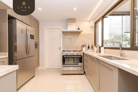 7_photo/94dce3f0ef.cb6db85c7f4bbc3f-ATLAS-23d474ff-64a0-4df0-9434-e73010bf3515.jpg de apartamento à venda com 3 quartos, 167m² em Champagnat, Curitiba