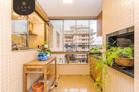 10_photo/94dce3f0ef.cb6db85c7f4bbc3f-ATLAS-e85fa06c-85fc-4477-bc68-a5300c025269.jpg de apartamento à venda com 3 quartos, 167m² em Champagnat, Curitiba