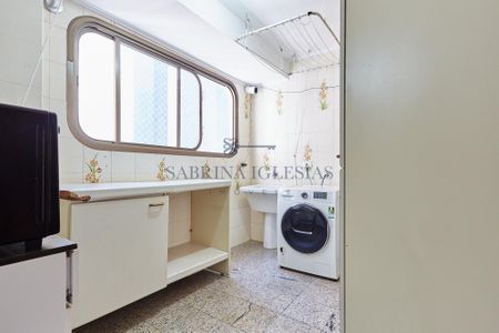 22_photo/94dce3f119.52c04df22fa637cc-ATLAS-a5b55b41-9b2d-4ab8-a8e0-09bc1868e9fa.jpg de apartamento à venda com 4 quartos, 189m² em Mercês, Curitiba