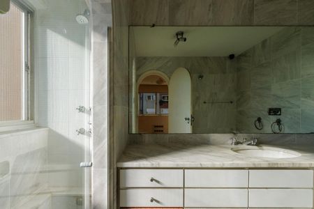 7_photo/94dce3f11f.50218f8ee20bcdc7-ATLAS-0586880a-87b4-46c8-9e36-cf6c3253afcc.jpg de apartamento à venda com 4 quartos, 203m² em Bigorrilho, Curitiba