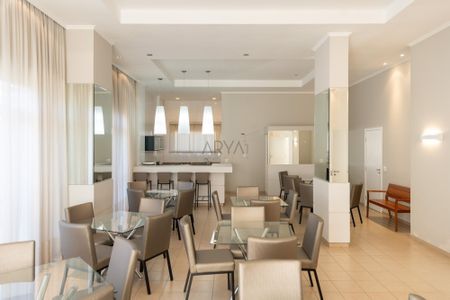 5_photo/94dce3f175.a0db3ef5bbbfe33d-ATLAS-98da2146-882a-4ef6-8748-db627e16c17d.jpg de apartamento à venda com 3 quartos, 233m² em Mercês, Curitiba