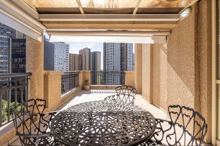 2_photo/94dce3f175.a0db3ef5bbbfe33d-ATLAS-a5ccb7c5-4621-47cd-9985-186d70d079a4.jpg de apartamento à venda com 3 quartos, 233m² em Mercês, Curitiba