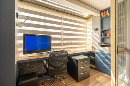 1_photo/94dce3f175.a0db3ef5bbbfe33d-ATLAS-c6ba4c37-0e7b-459c-8a88-090b73999f4c.jpg de apartamento à venda com 3 quartos, 233m² em Mercês, Curitiba