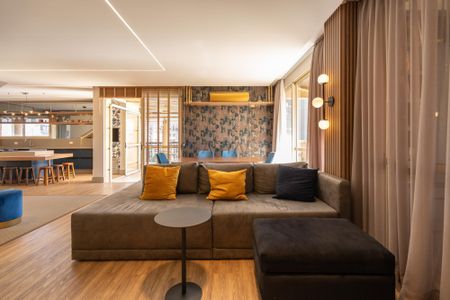 4_photo/94dce3f175.a0db3ef5bbbfe33d-ATLAS-c9bc20ed-40b6-4068-9011-5b0533f9324e.jpg de apartamento à venda com 3 quartos, 233m² em Mercês, Curitiba