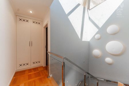 4_photo/94dce3f175.a6642be471fbf72b-ATLAS-20af7864-e999-4e30-bf7d-0d3086d4928b.jpg de apartamento à venda com 3 quartos, 233m² em Mercês, Curitiba